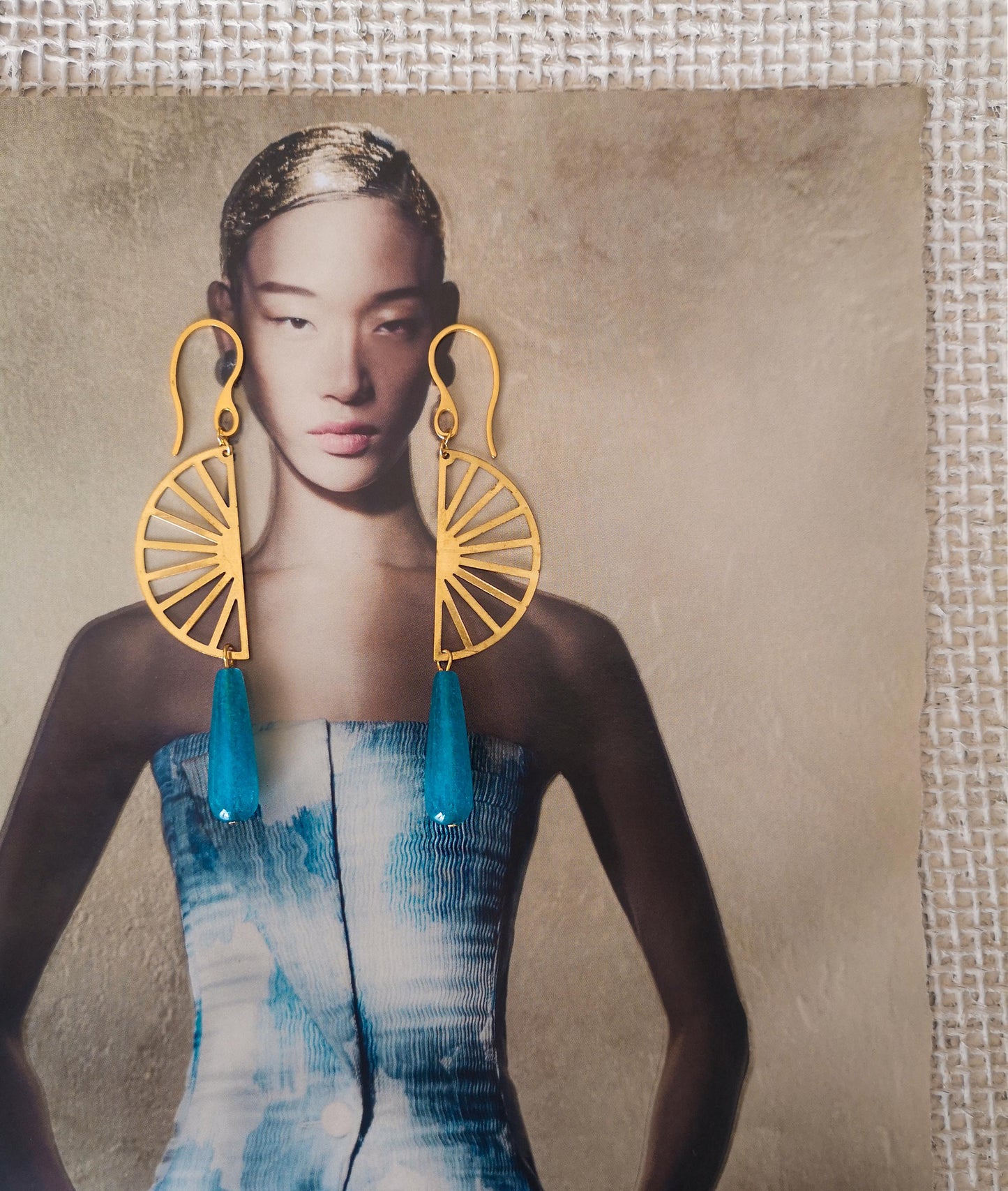 Pendientes ORILLA, pendientes lágrima azul.