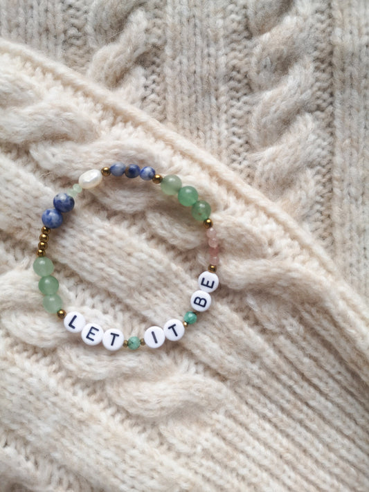 Pulsera de letras LET IT BE, positive, good vibes, piedra natural