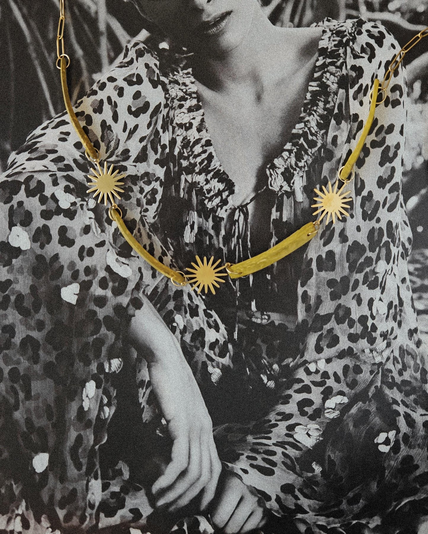 Collar CANDELA, gargantilla verano, soles
