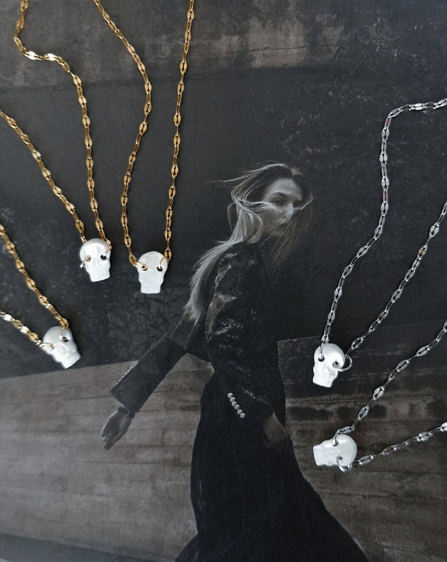 Collar MEMENTO MORI, calavera, gargantilla, plateado