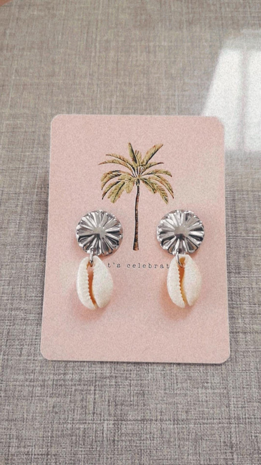 Pendientes Atabey, pendiente plateado, concha kauri, summer feeling, ocean vibes