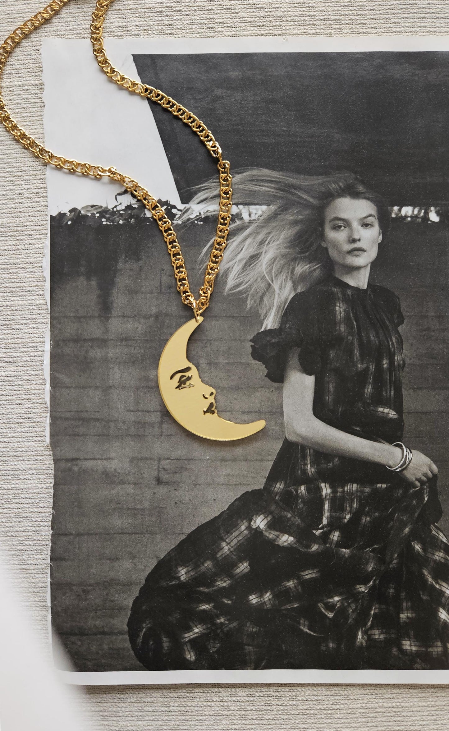 Collar Luna SALEM