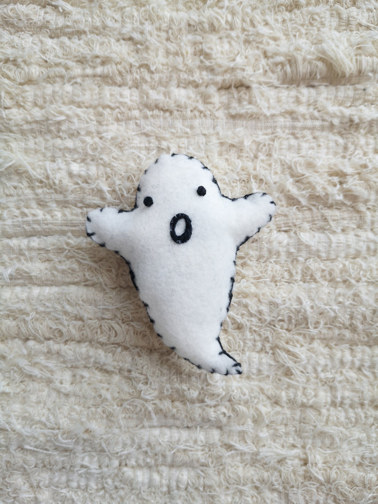 BOO! Juguete para gatos hecho a mano, con catnip orgánico