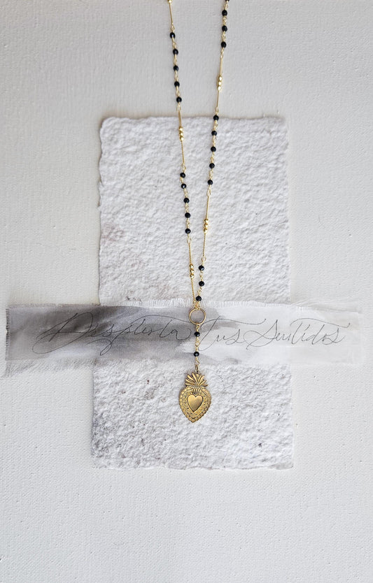 Collar DEVOTION, exvoto, corazón sagrado, (oro + negro)
